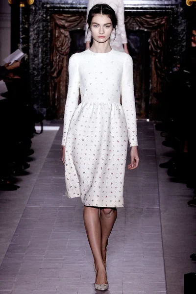 Look 14
